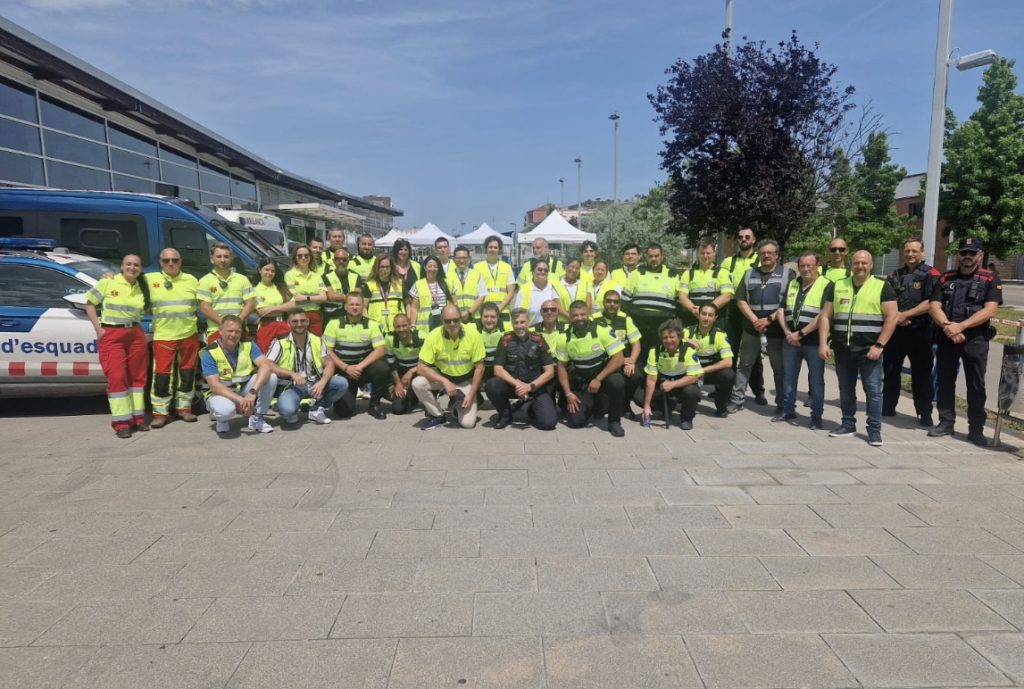 Equipo de Grupo Sureste Seguridad junto a profesionales de seguridad, personal ferroviario, Guardia Urbana, Protección Civil y Mossos d’Esquadra en el dispositivo especial de Montmeló durante el Gran Premio de Fórmula 1 2025.